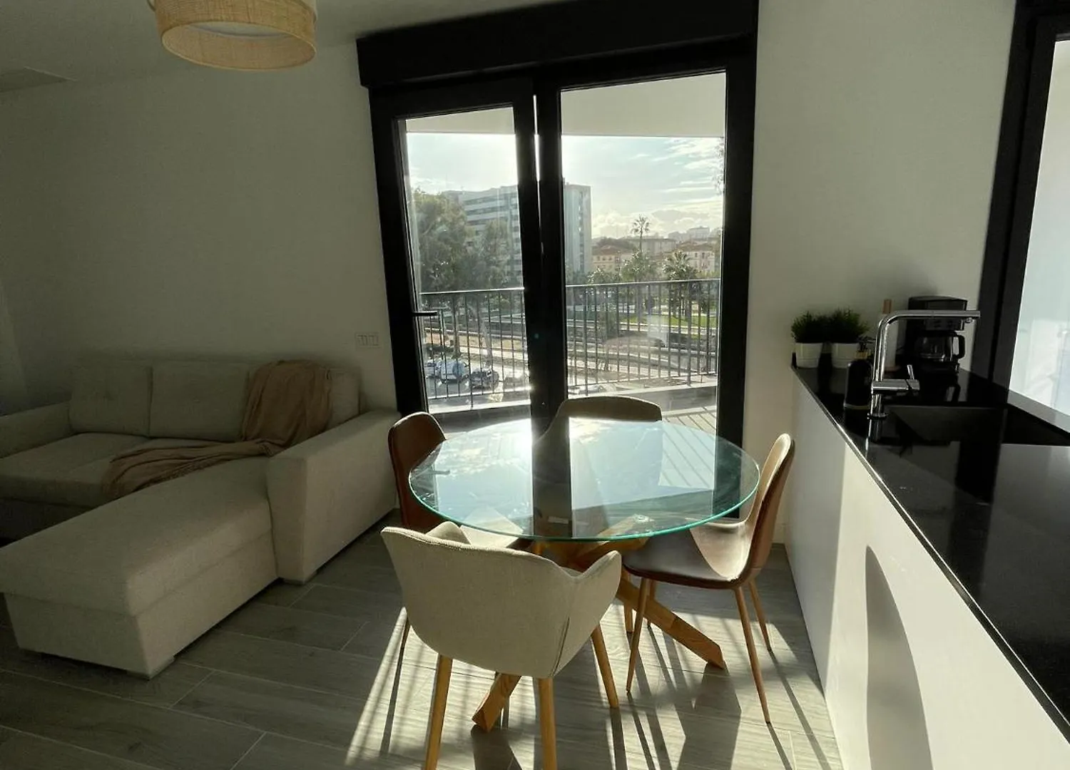 Apartamento Urbansky Con Terraza Málaga 0*,